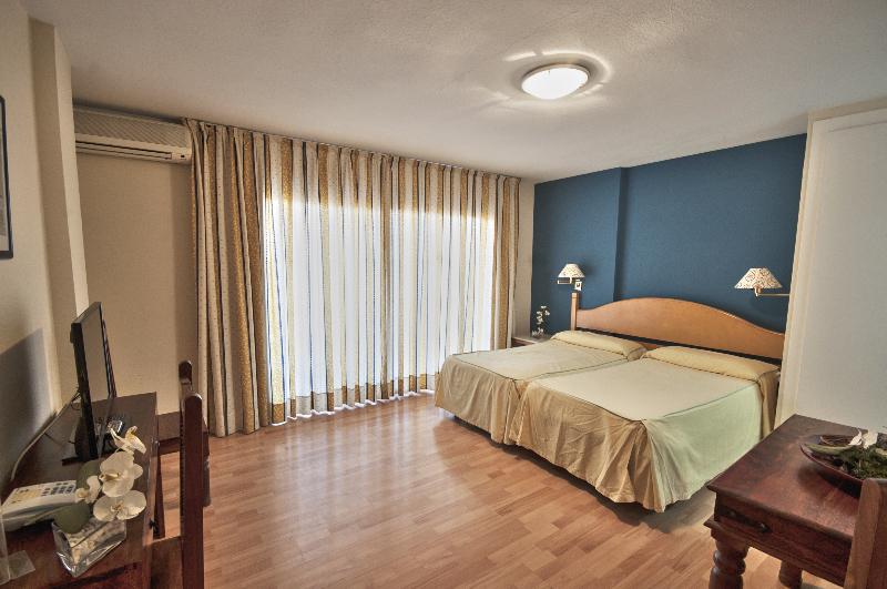 Hotel El Faro Μαρμπέλλα Δωμάτιο φωτογραφία